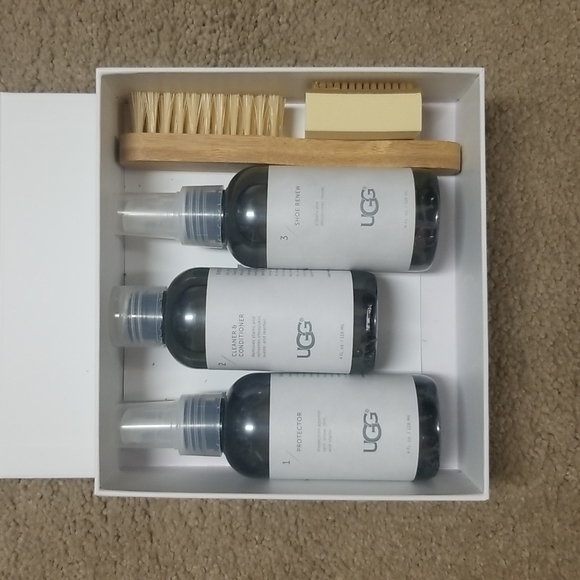 sheepskin and suede care kit